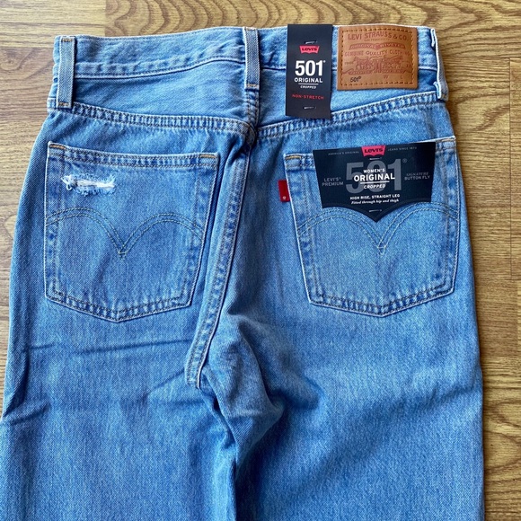 Levi's 501 High Waist Ripped Crop Straight Jeans - Picture 7 of 12